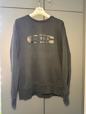 G-Star Raw Denim Men's Black Crewneck Sweatshirt with Subtle Logo